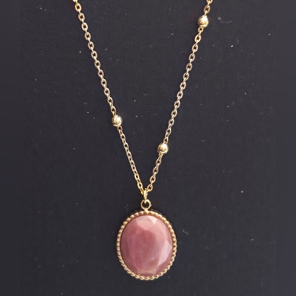 NWOT French Style Retro Petite Rhodochrosite Pink Stone Pendant Necklace